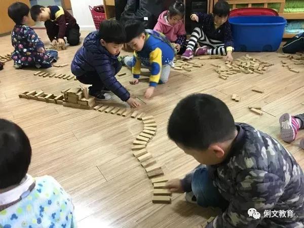 虞永平教授:课程游戏化,要上升到儿童发展上 · 配图