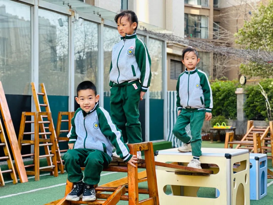 户外游戏｜ 幼儿园户外自主游戏活动的11条指导 · 配图
