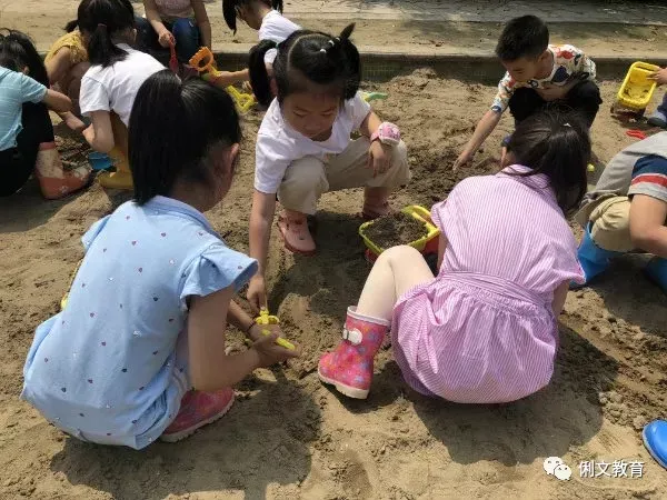 虞永平教授:课程游戏化,要上升到儿童发展上 · 配图