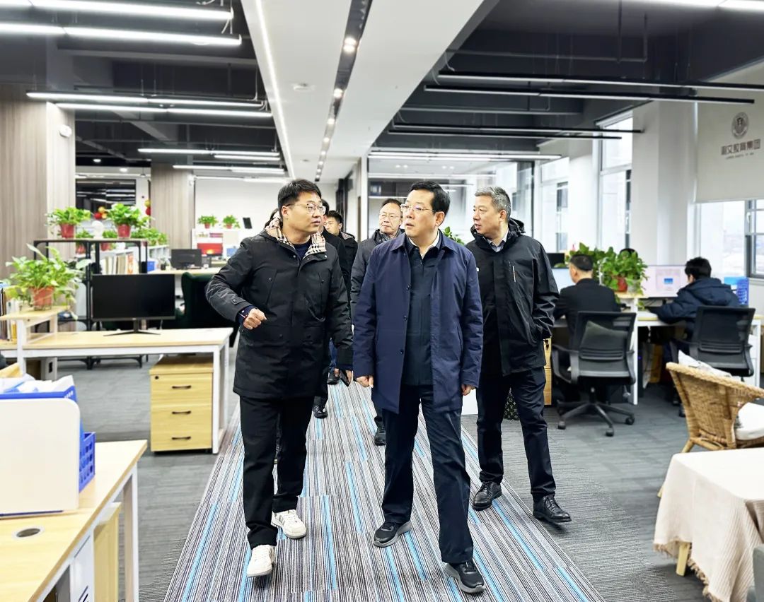 郑州市中原区委书记李晓雷一行调研俐文教育集 · 配图
