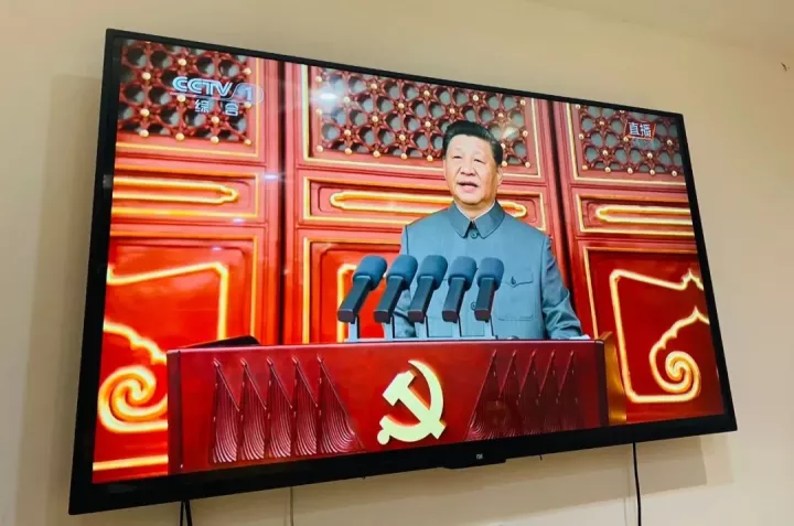 俐文教育庆祝建党百年系列活动 · 配图